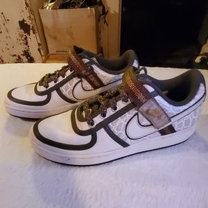 vandal low nike shoes